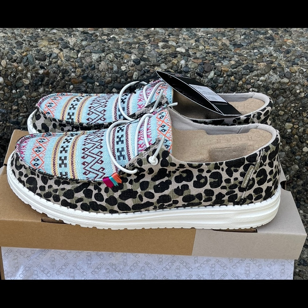 Hey Dude Shoes Wendy Aztec Jungle Beige